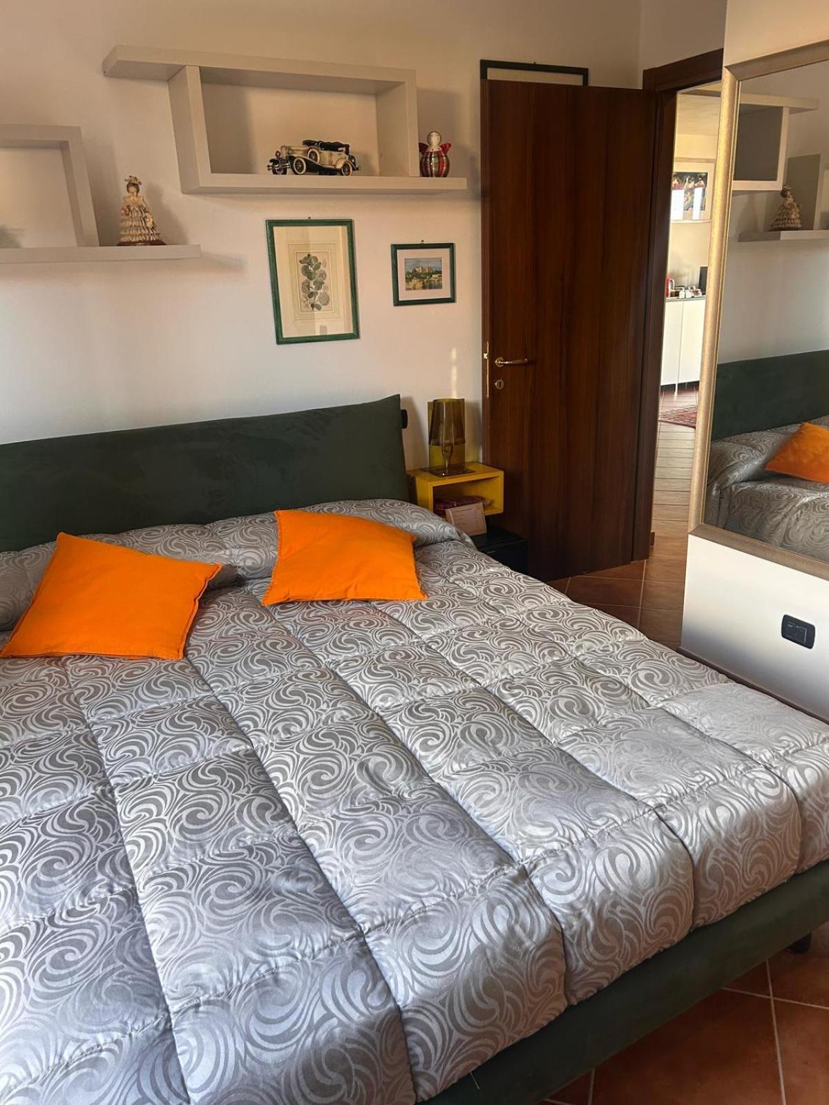 카스텔누오보베라덴가 Casa Paola Nel Chianti B&B 객실 사진
