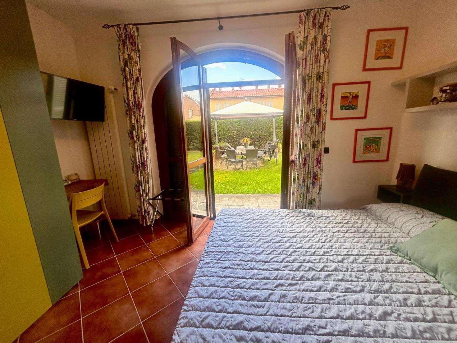 카스텔누오보베라덴가 Casa Paola Nel Chianti B&B 객실 사진