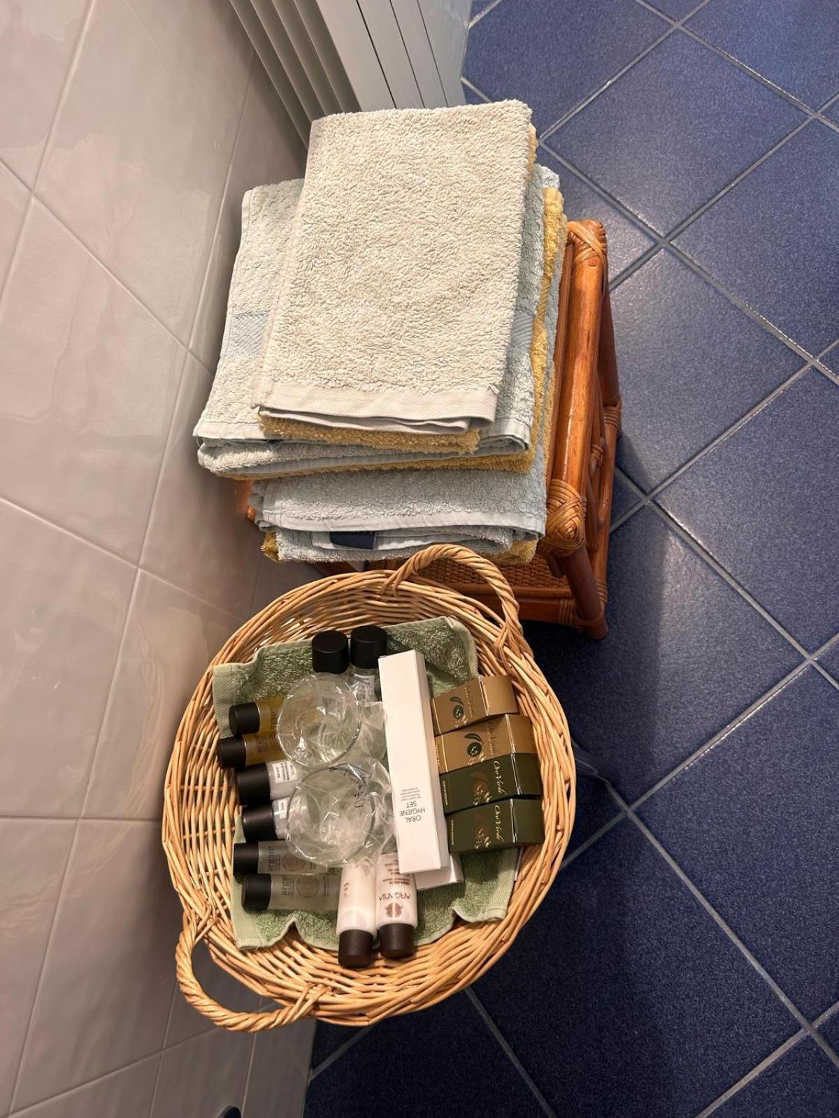 카스텔누오보베라덴가 Casa Paola Nel Chianti B&B 객실 사진