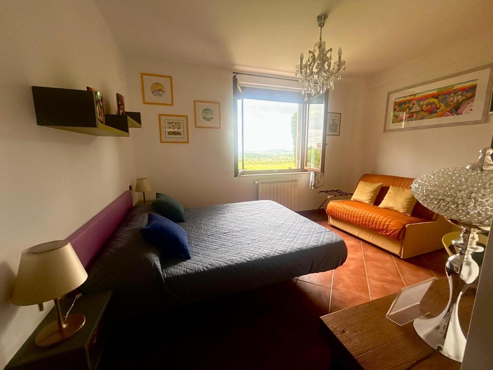 카스텔누오보베라덴가 Casa Paola Nel Chianti B&B 객실 사진