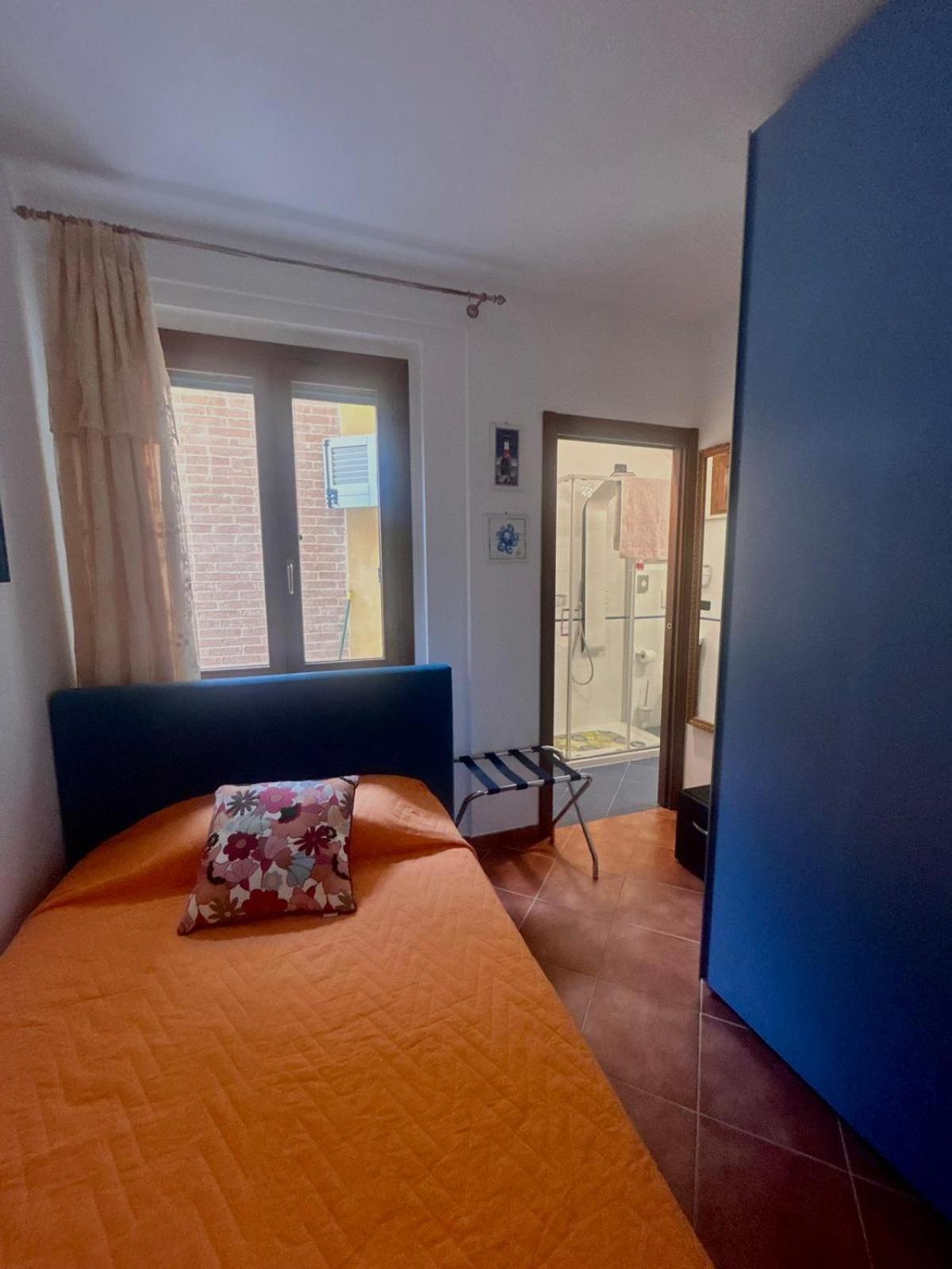 카스텔누오보베라덴가 Casa Paola Nel Chianti B&B 객실 사진
