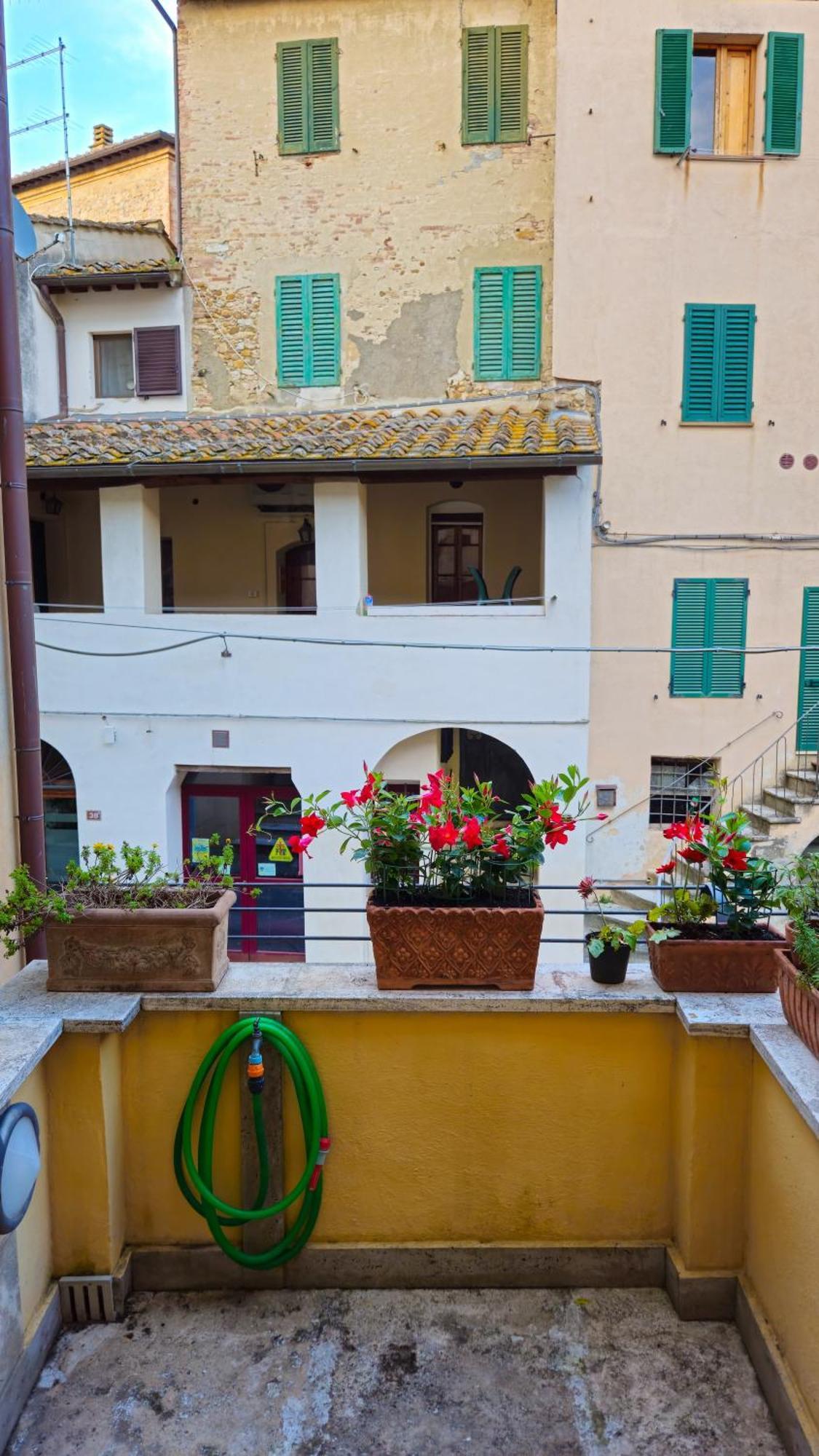 카스텔누오보베라덴가 Casa Paola Nel Chianti B&B 객실 사진